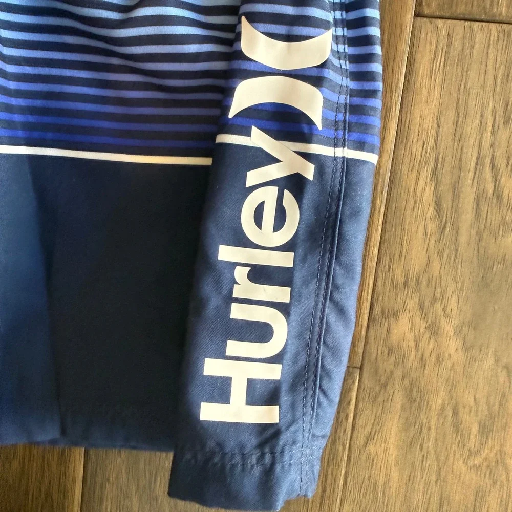 Hurley Board Shorts Kids Size 18/29 Navy Blue New Tropical Floral Striped Trunks